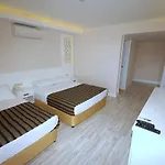 Aura Boutique Otel 3*