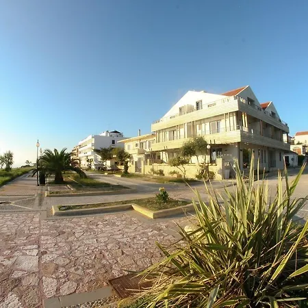 Aura Boutique Hotel 3*