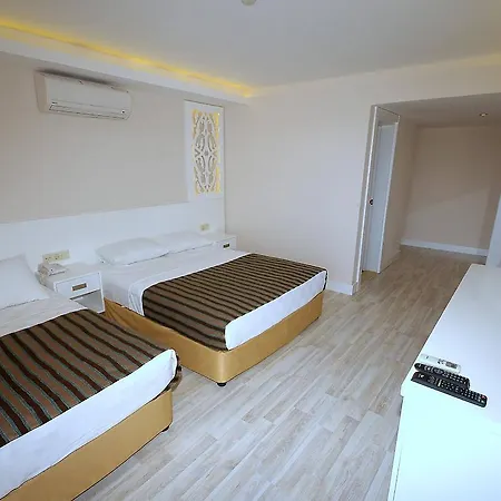 Aura Boutique Hotel 3*
