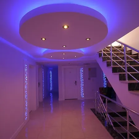 Aura Boutique Hotel 3*