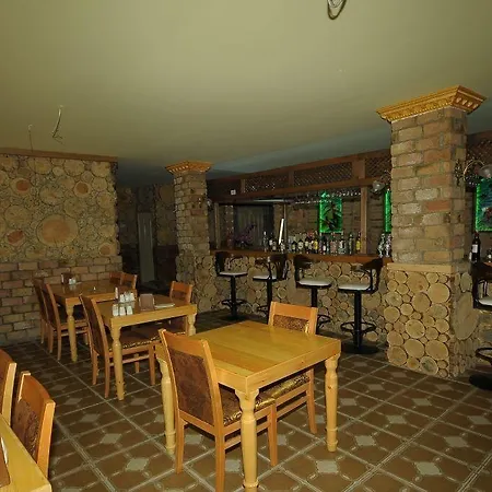 Aura Boutique Готель 3*