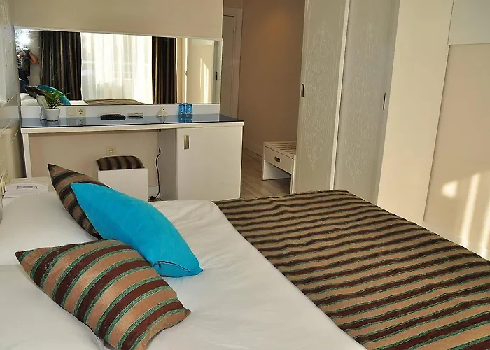 Hotel Aura Boutique 3*