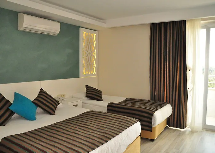 Hotel Aura Boutique 3*