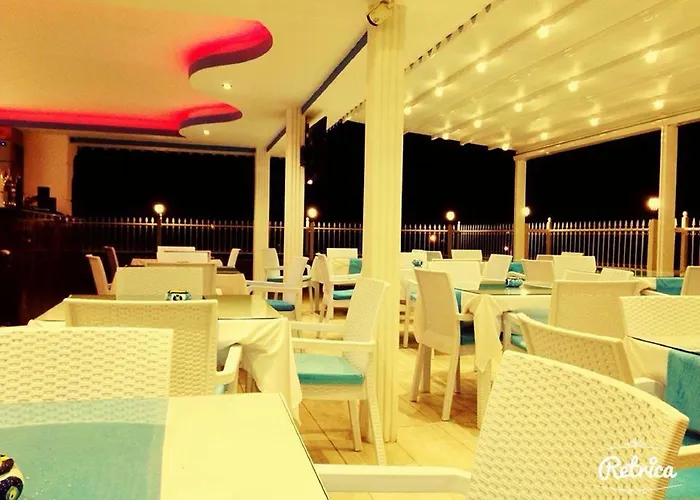 Hotel Aura Boutique 3*