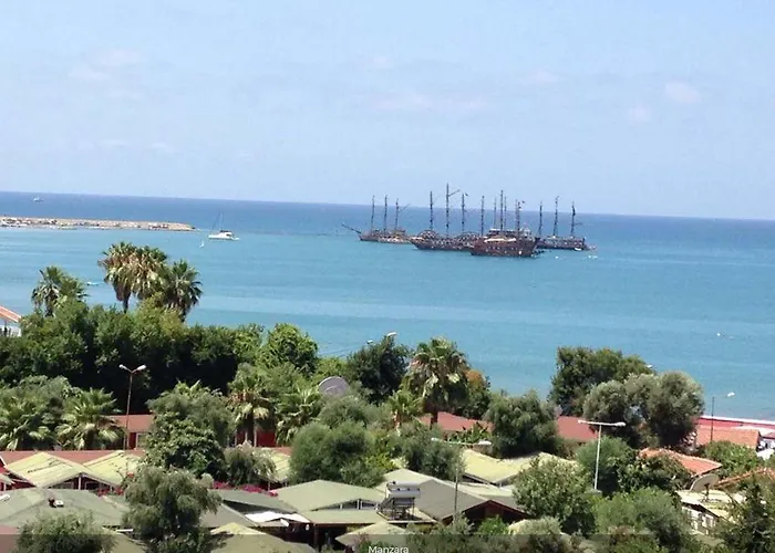 Aura Boutique Hotel 3*