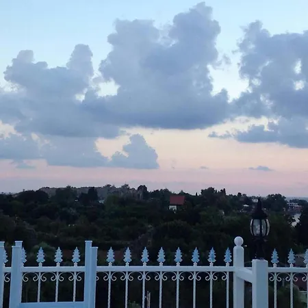 Aura Boutique Hotel Sidé