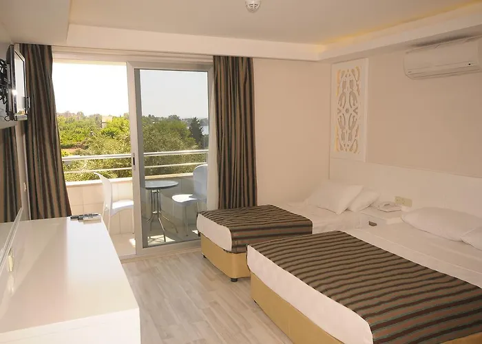 Hotel Aura Boutique 3*