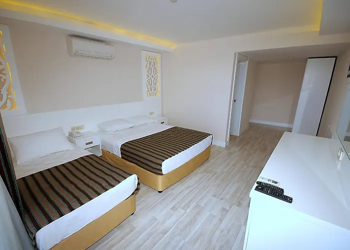 Aura Boutique מלון 3*