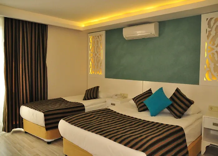 Hotel Aura Boutique 3*