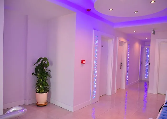 Aura Boutique מלון 3*